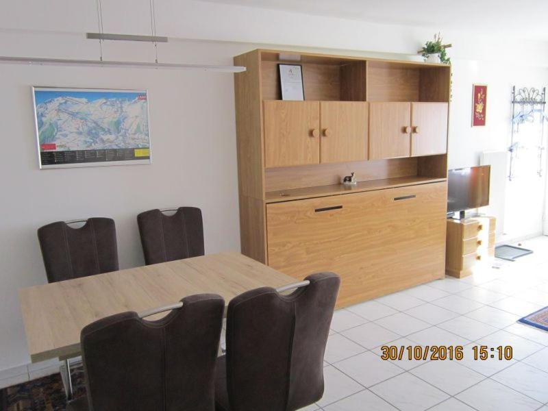 Flumina - Ferienwohnung Fuer Max. 4 Personen Φιλμς Εξωτερικό φωτογραφία